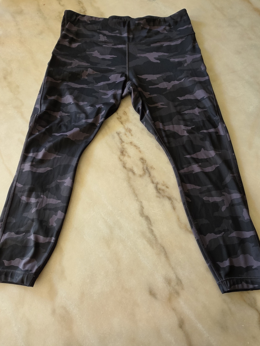 Athleta Black & Gray Camo Mid-Rise Leggings